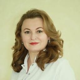 Портретный снимок врача, приём в городе Астана