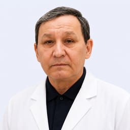 Портретный снимок врача, приём в городе Астана
