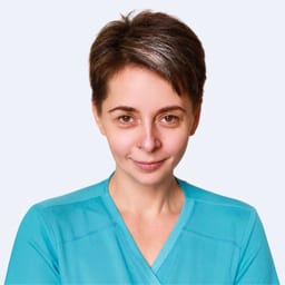 Портретный снимок врача, приём в городе Алматы