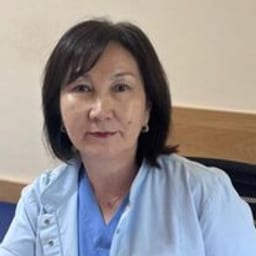 Портретный снимок врача, приём в городе Астана
