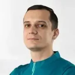Портретный снимок врача, приём в городе Алматы