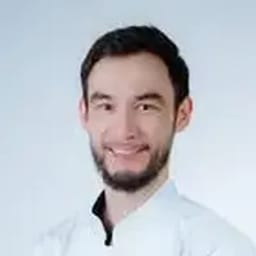 Портретный снимок врача, приём в городе Астана Портретный снимок врача, приём в городе Астана