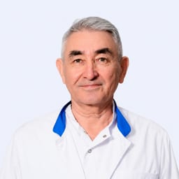 Портретный снимок врача, приём в городе Алматы