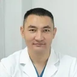 Портретный снимок врача, приём в городе Астана Портретный снимок врача, приём в городе Астана