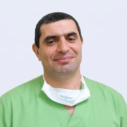 Портретный снимок врача, приём в городе Алматы Портретный снимок врача, приём в городе Алматы