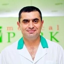 Портретный снимок врача, приём в городе Алматы