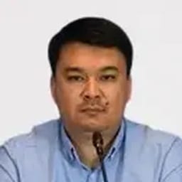 Портретный снимок врача, приём в городе Алматы Портретный снимок врача, приём в городе Алматы