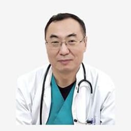 Portrait photo of a doctor, appointment in the city of Almaty Portrait photo of a doctor, appointment in the city of Almaty