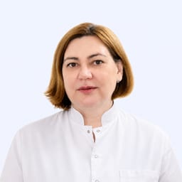 Портретный снимок врача, приём в городе Алматы