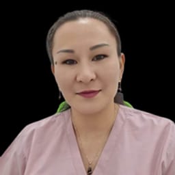 Портретный снимок врача, приём в городе Алматы
