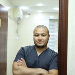Портретный снимок врача, приём в городе Алматы