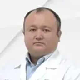 Портретный снимок врача, приём в городе Алматы