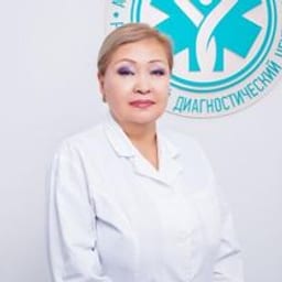 Портретный снимок врача, приём в городе Алматы