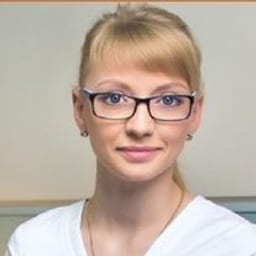 Портретный снимок врача, приём в городе Алматы