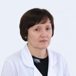 Портретный снимок врача, приём в городе Астана