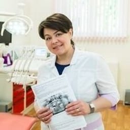 Портретный снимок врача, приём в городе Алматы