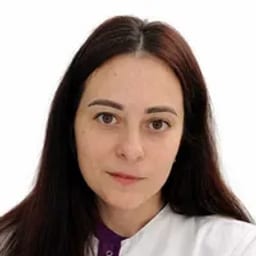 Портретный снимок врача, приём в городе Алматы