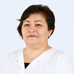 Портретный снимок врача, приём в городе Астана