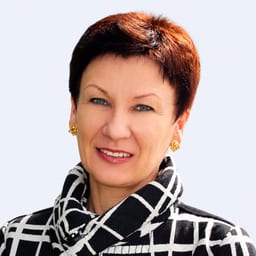 Портретный снимок врача, приём в городе Алматы