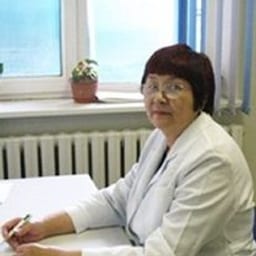 Портретный снимок врача, приём в городе Алматы