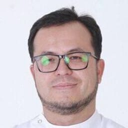 Портретный снимок врача, приём в городе Алматы Портретный снимок врача, приём в городе Алматы