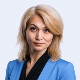 Портретный снимок врача, приём в городе Астана