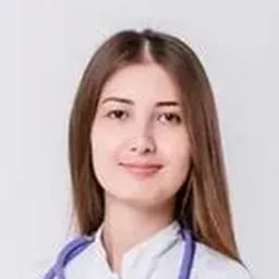 Портретный снимок врача, приём в городе Астана