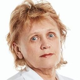 Портретный снимок врача, приём в городе Алматы