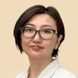 Портретный снимок врача, приём в городе Алматы