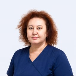 Портретный снимок врача, приём в городе Алматы