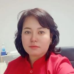 Портретный снимок врача, приём в городе Астана