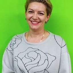 Портретный снимок врача, приём в городе Алматы
