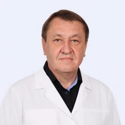 Портретный снимок врача, приём в городе Алматы