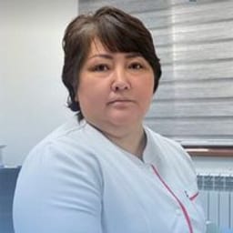 Портретный снимок врача, приём в городе Алматы