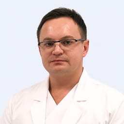 Портретный снимок врача, приём в городе Алматы