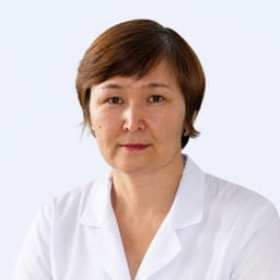 Портретный снимок врача, приём в городе Астана