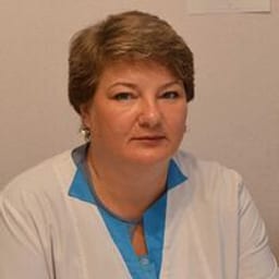 Портретный снимок врача, приём в городе Астана