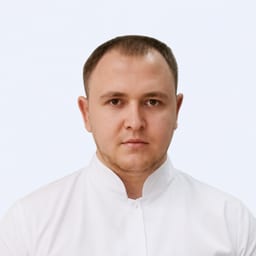 Портретный снимок врача, приём в городе Алматы