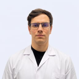 Портретный снимок врача, приём в городе Алматы Портретный снимок врача, приём в городе Алматы