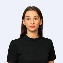 Портретный снимок врача, приём в городе Алматы