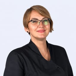Портретный снимок врача, приём в городе Алматы Портретный снимок врача, приём в городе Алматы