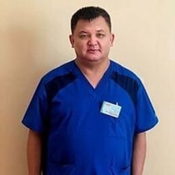 Портретный снимок врача, приём в городе Алматы