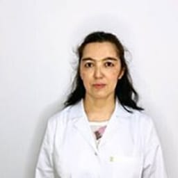 Портретный снимок врача, приём в городе Алматы