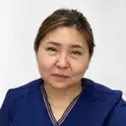 Портретный снимок врача, приём в городе Алматы
