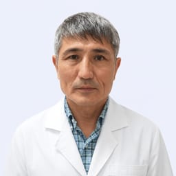 Портретный снимок врача, приём в городе Алматы