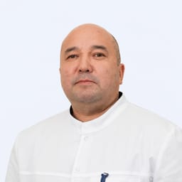 Портретный снимок врача, приём в городе Астана Портретный снимок врача, приём в городе Астана