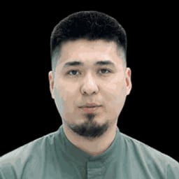 Портретный снимок врача, приём в городе Астана
