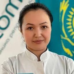 Портретный снимок врача, приём в городе Астана
