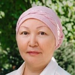 Портретный снимок врача, приём в городе Алматы