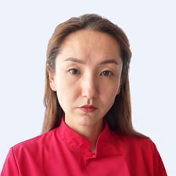 Портретный снимок врача, приём в городе Астана